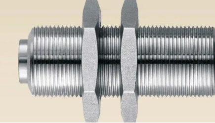 你知道转速传感器是如何检测主机的转向吗？